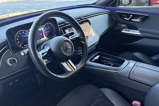Mercedes E Klasa 220 d mHEV 4-Matic AMG 9G-Tronic