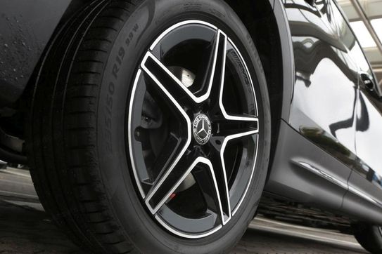 Mercedes GLB 200 AMG Line