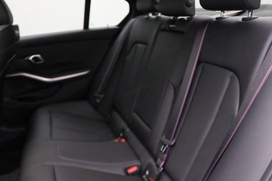 BMW Seria 3 330i xDrive M Sport