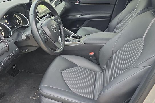 Toyota Camry 2.5 Hybrid Prestige