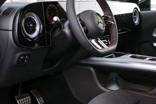 Mercedes CLA 200 AMG Line