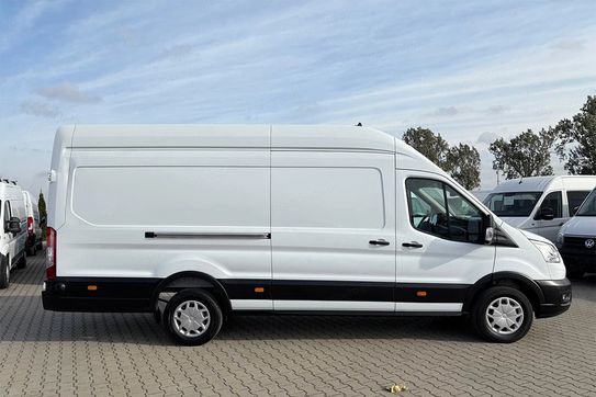 Ford Transit L4H3