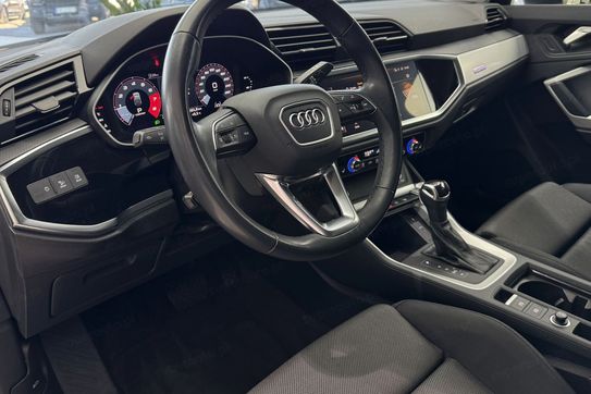Audi Q3 35 TFSI mHEV S-Line S tronic