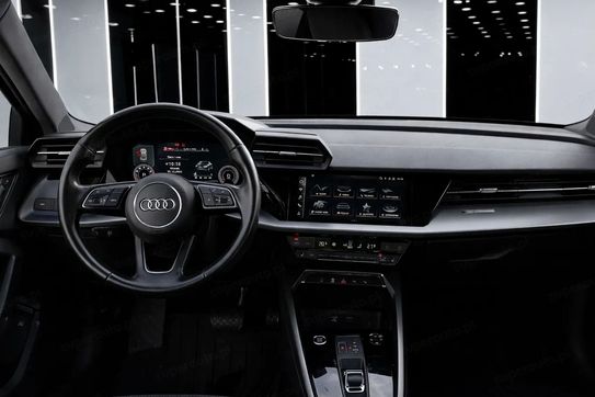 Audi A3 35 TFSI mHEV S tronic