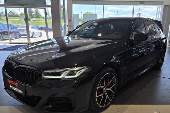 BMW Seria 5 540i xDrive mHEV aut
