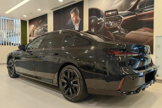 BMW Seria 7 740d xDrive M Sport