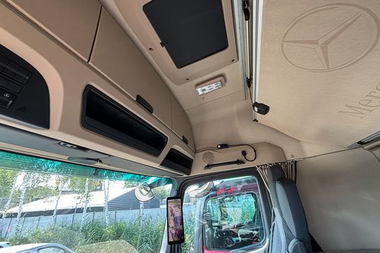 Mercedes Actros L 4x2 ProCabin-Giga Autotransporter LUGGI