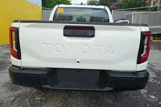 Toyota HiLux mHEV Double Cab Active 4x4 aut