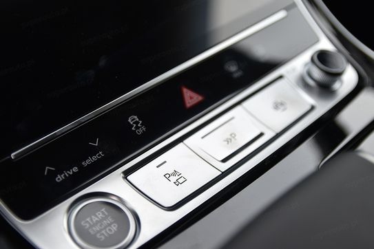 Audi Q8 55 TFSI e quattro