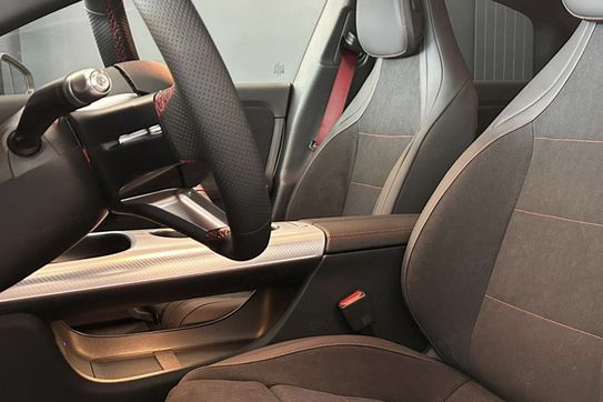 Mercedes CLA 220  4-Matic AMG Line