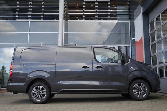 Peugeot Expert XL L2H1 EAT8