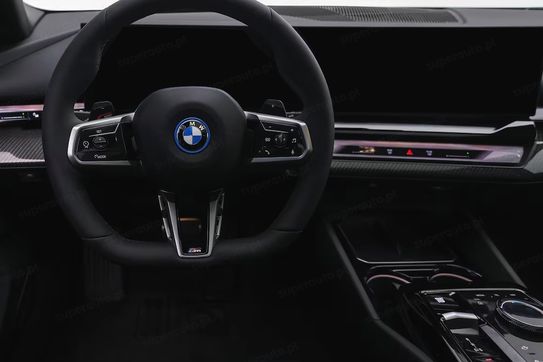 BMW Seria 5 Touring 530e xDrive M Sport