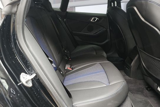 BMW Seria 2 218D M Sport