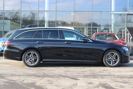 Mercedes Klasa E Kombi 220 d 4MATIC AMG Line