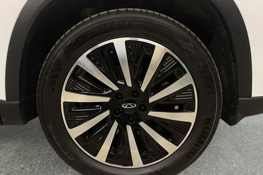 Chery TIGGO 8 1.5 T-GDI Super Hybrid Prestige DCT