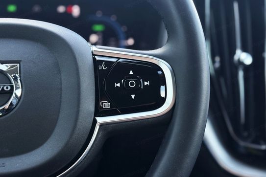 Volvo XC60 T6 Plug-In Hybrid AWD Plus Dark