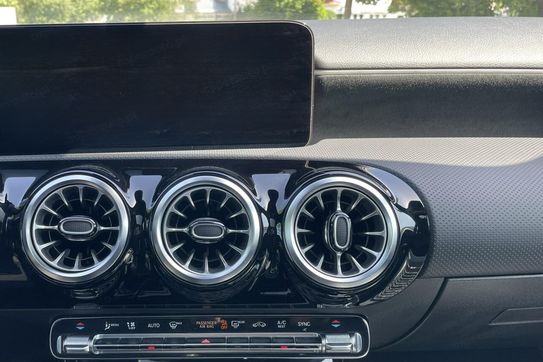 Mercedes Klasa A 220 4-Matic AMG Line