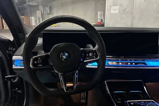 BMW Seria 7 740d xDrive M Sport