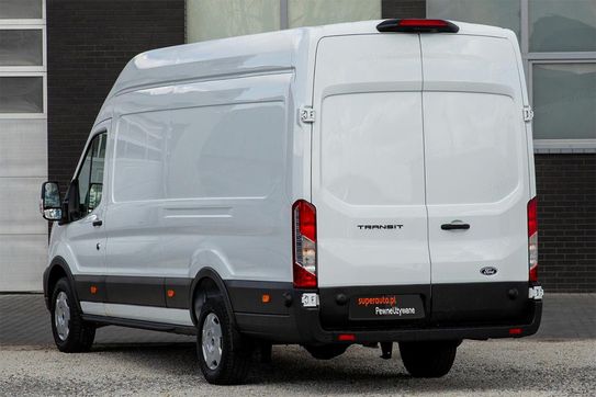Ford Transit L4H3