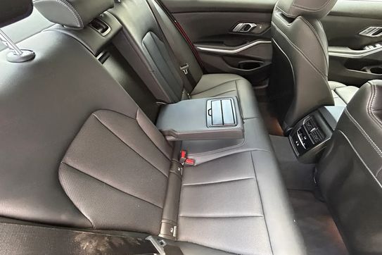 BMW Seria 3 320d xDrive mHEV M Sport sport-aut