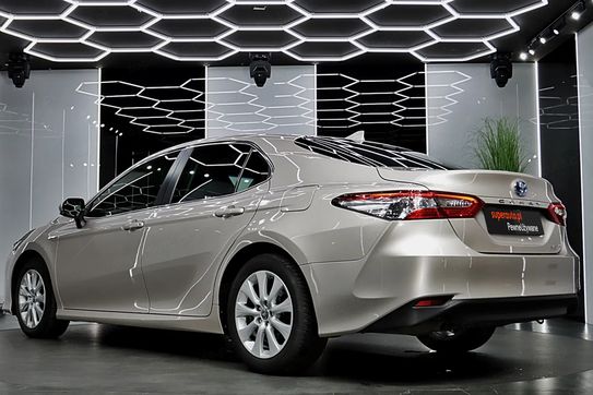 Toyota Camry 2.5 Hybrid Comfort CVT