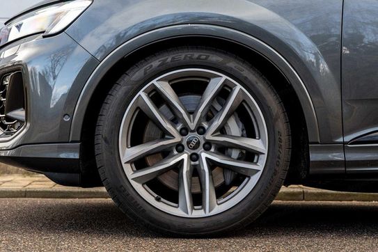 Audi Q7 TDI quattro S Line