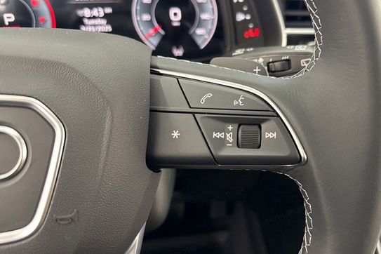 Audi Q7 55 TFSI e quattro S Line