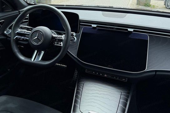 Mercedes Klasa E 300 de  4-Matic AMG