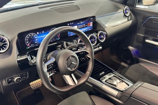 Mercedes GLA 200 mHEV AMG Line 7G-DCT