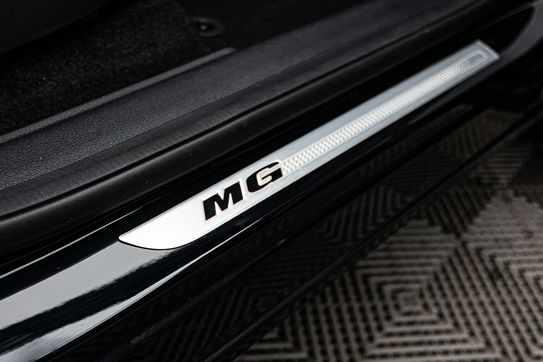 MG HS 1.5 T-GDI Luxury