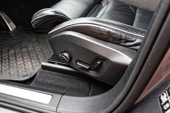 Volvo XC60 D AWD R-Design aut