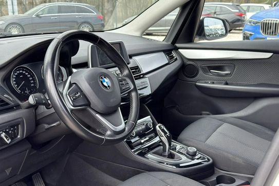 BMW Seria 2 216d aut