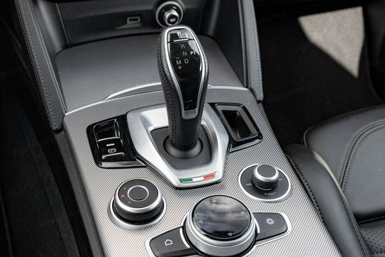 Alfa Romeo Stelvio 2.0 Turbo Veloce Q4 aut