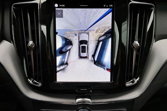 Volvo XC60 T6 Plug-In Hybrid AWD Plus Dark aut