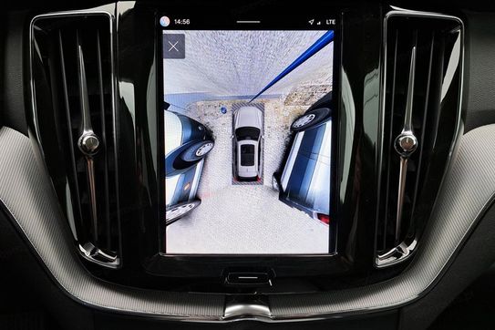 Volvo XC60 T6 Plug-In Hybrid AWD Plus Dark