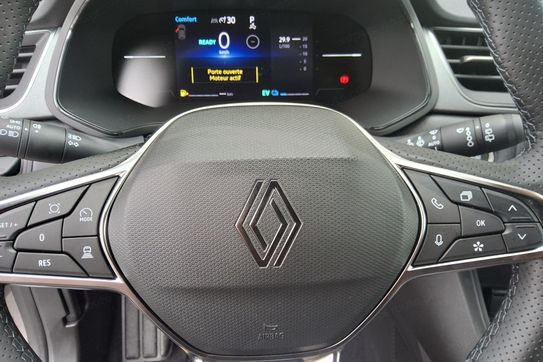 Renault Captur TECHNO 1.8 E-Tech Full Hybrid AT