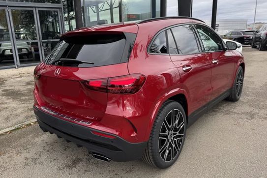 Mercedes GLA 220 4-Matic AMG Line