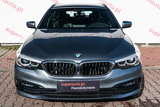 BMW Seria 5 520d xDrive Sport Line