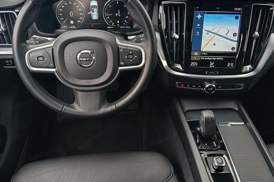 Volvo V60 B4 B Momentum Pro