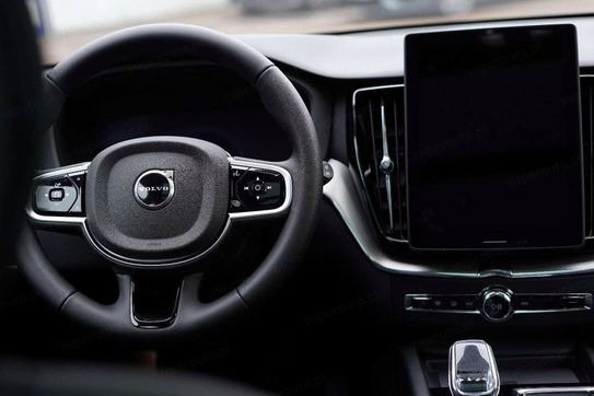 Volvo XC60 B5 AWD Ultra Black Edition