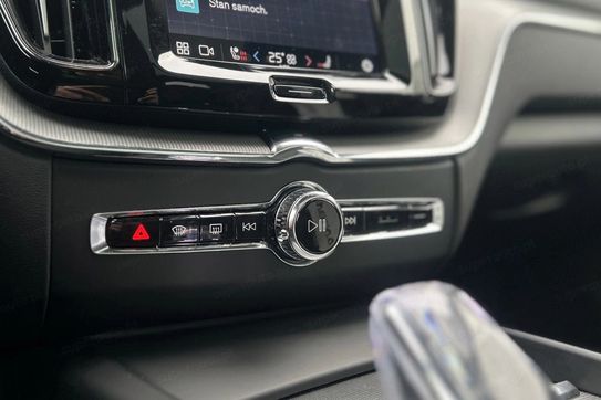 Volvo XC60 T8 Plug-In Hybrid AWD Ultimate Dark