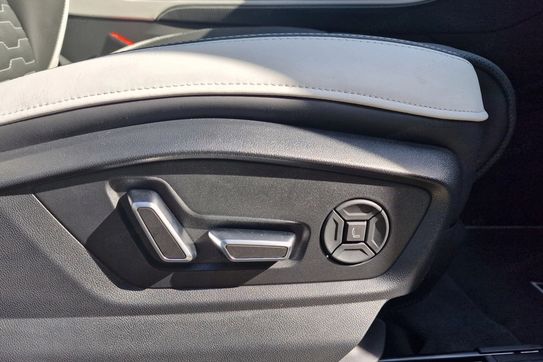 Audi Q8 RSQ8 TFSI quattro Performance