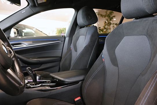 BMW Seria 5 520d xDrive M Sport