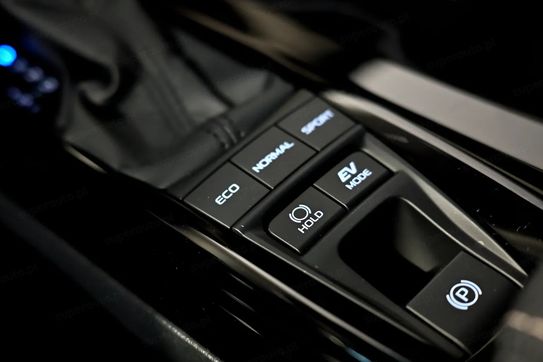 Toyota Camry Executive 2.5 Hybrid Dynamic Force