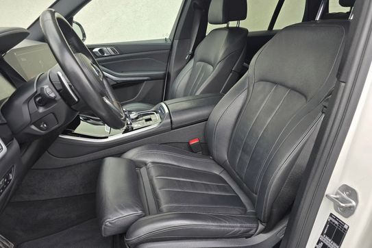 BMW X5 M50d