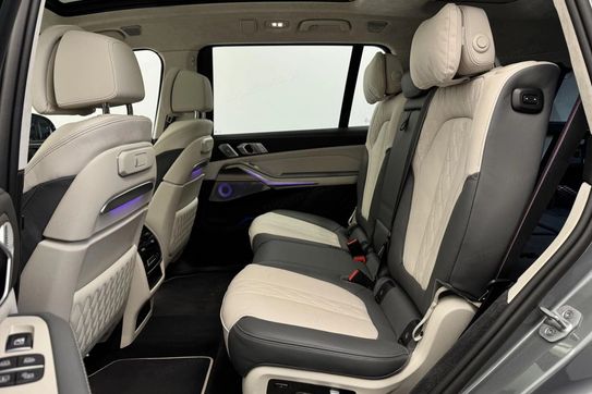 BMW X7 xDrive40d mHEV sport-aut