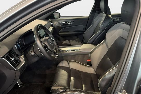 Volvo S60 T5 R-Design