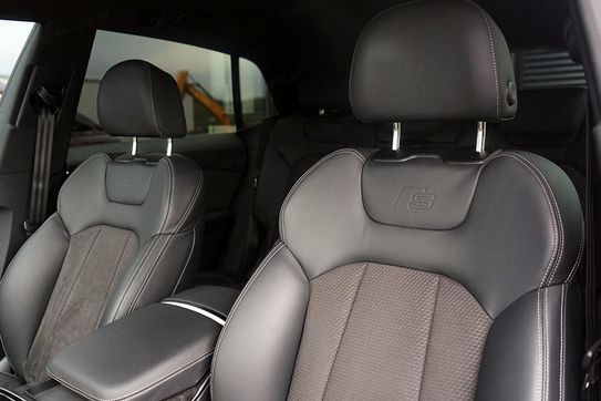 Audi Q8 SQ8 TFSI quattro