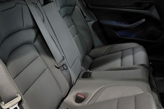 Porsche Taycan 4S Sport Turismo Black Edition