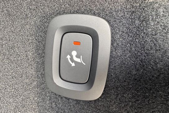 Volvo XC60 T6 Plug-In Hybrid AWD Ultra Dark